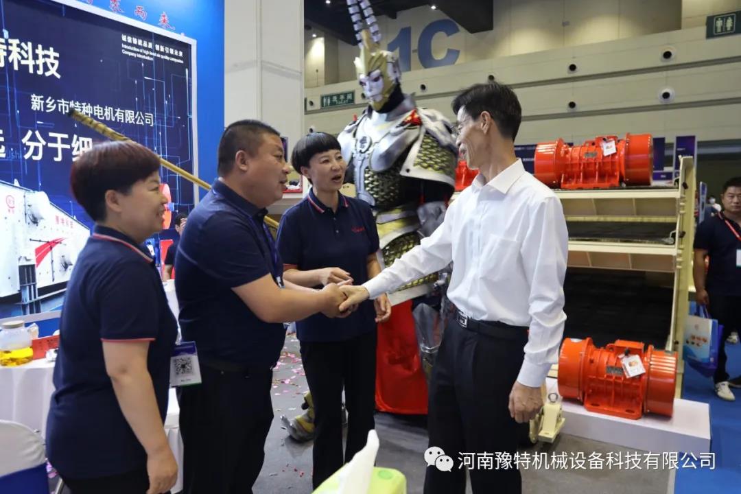 重磅——展會第一天，豫特科技～新特電機現(xiàn)場實況